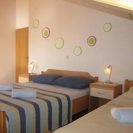 公寓 In With Sea View, Terrace, Air Conditioning, W-lan 赫瓦尔